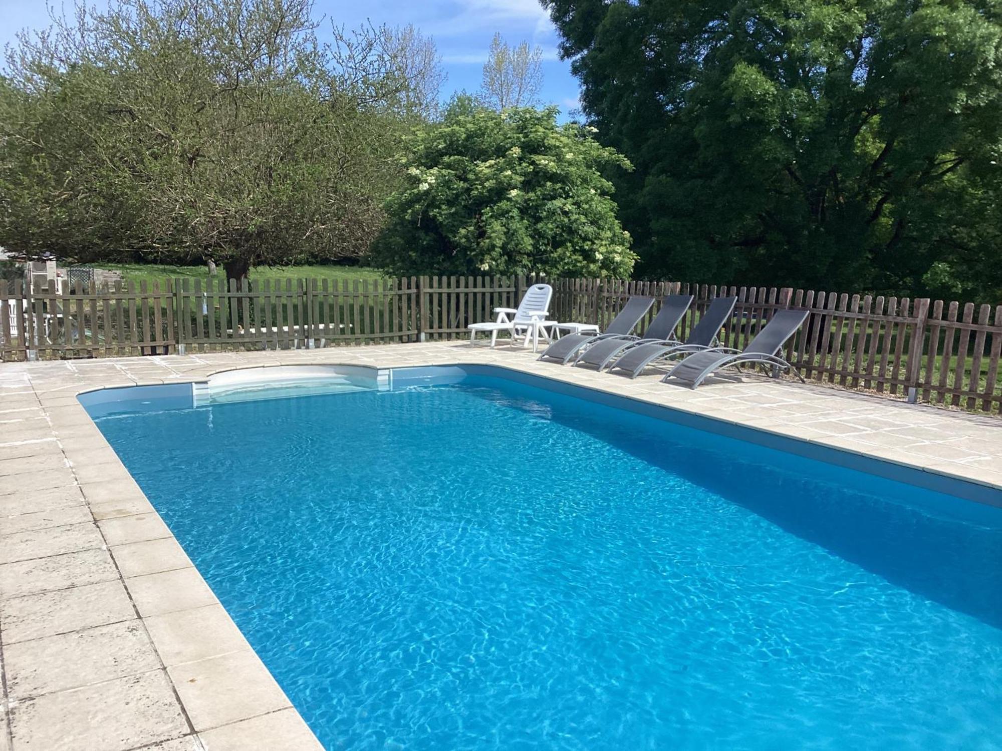 Bed and Breakfast Le Petit Bijou Saint-Fraigne Esterno foto