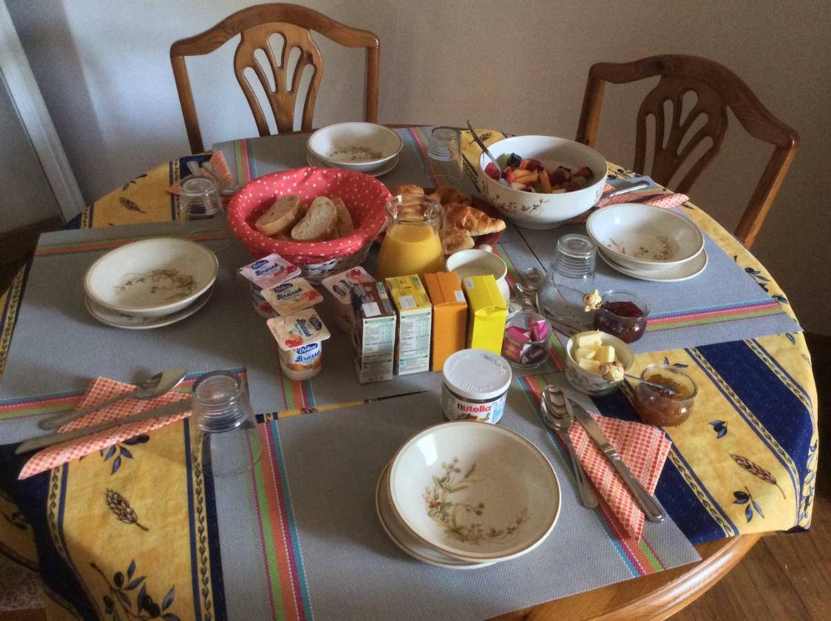 Bed and Breakfast Le Petit Bijou Saint-Fraigne Esterno foto