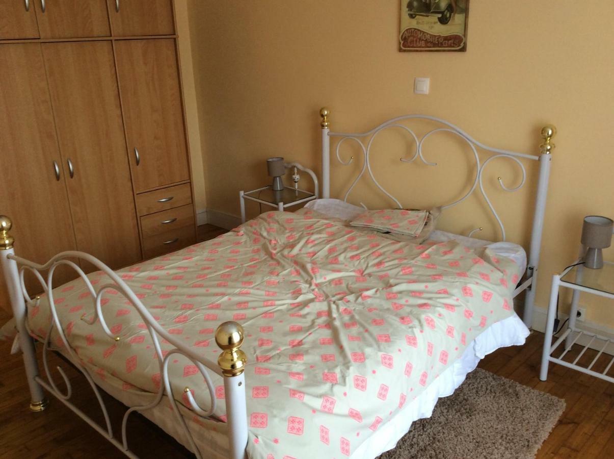 Bed and Breakfast Le Petit Bijou Saint-Fraigne Esterno foto