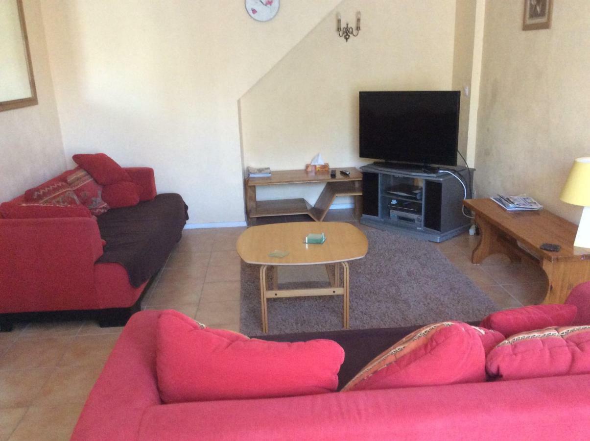 Bed and Breakfast Le Petit Bijou Saint-Fraigne Esterno foto